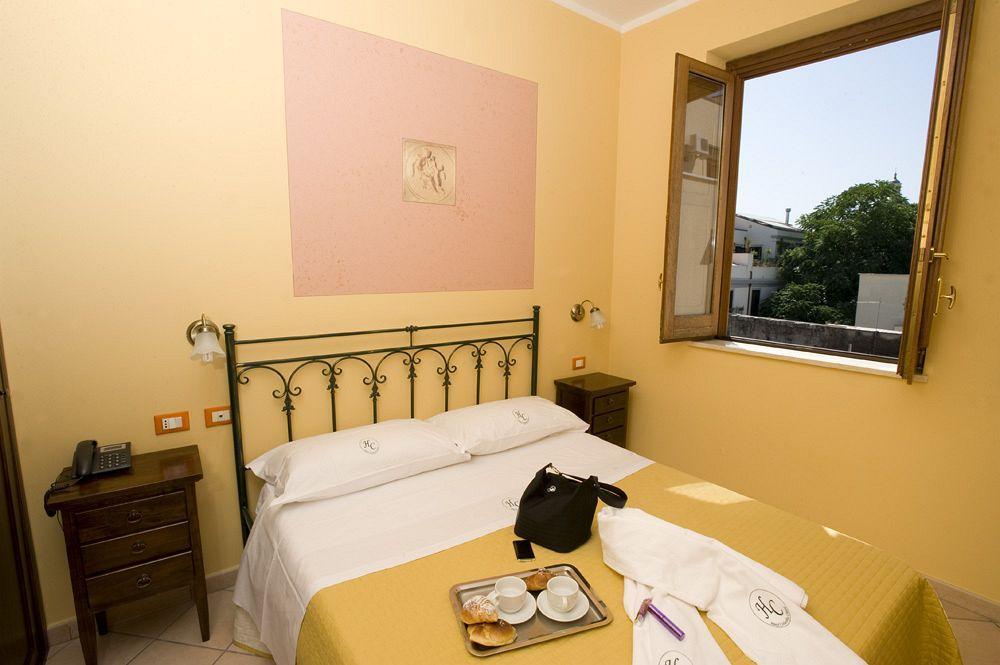 פלרמו Hotel Columbia מראה חיצוני תמונה