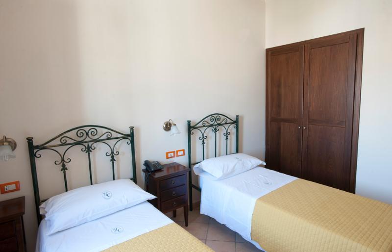 פלרמו Hotel Columbia מראה חיצוני תמונה