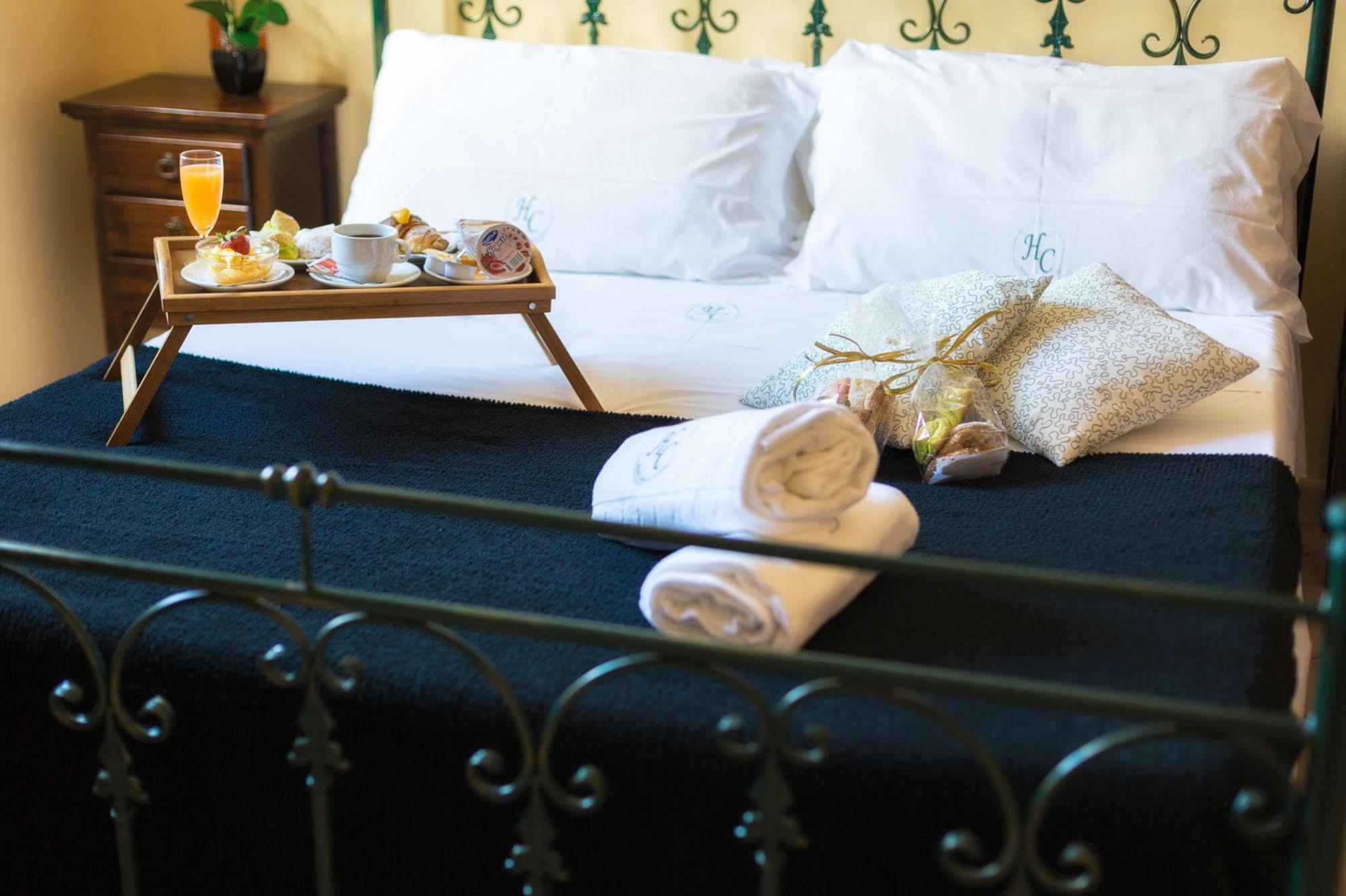 פלרמו Hotel Columbia מראה חיצוני תמונה